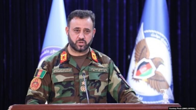 اجمل عمر شینواری:د اګسټ ۱۵مه هغه دوښمن ته تسلیمي ده، چې دوی ورته د خپل هېوادوال په سترګه کتل