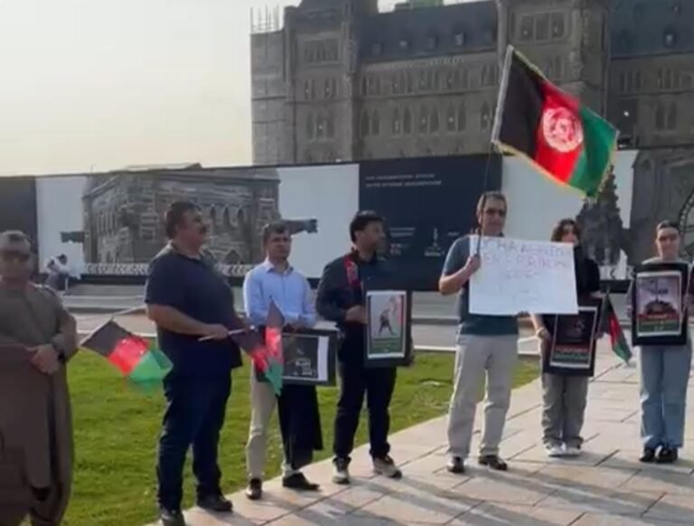 کاناډا کې افغان کډوال:د بهرنیو هېوادونو د ښکاره او پټو جوړجاړیو نتیجه کې واک طالبانو ته ورکړل شو