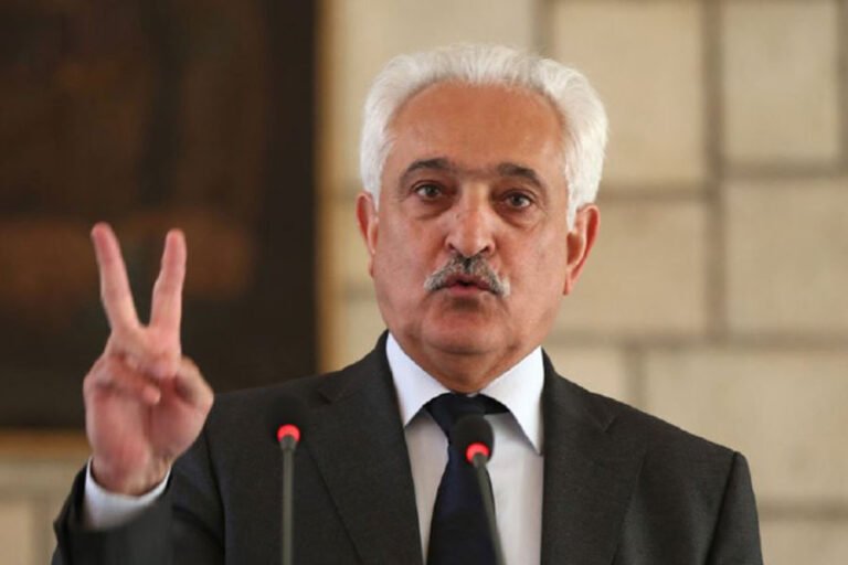 سپنتا:افغانستان کې باید د طالبانو پر وړاندې یو موټی شو