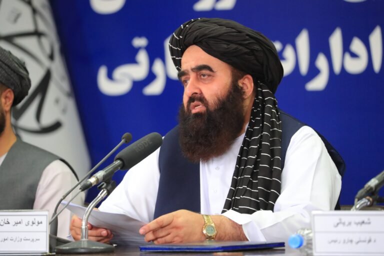 متقي:د تېر حکومت د سفیرانو تر ادارې لاندې له سفارتونو موټر او غالۍ پلول شوي