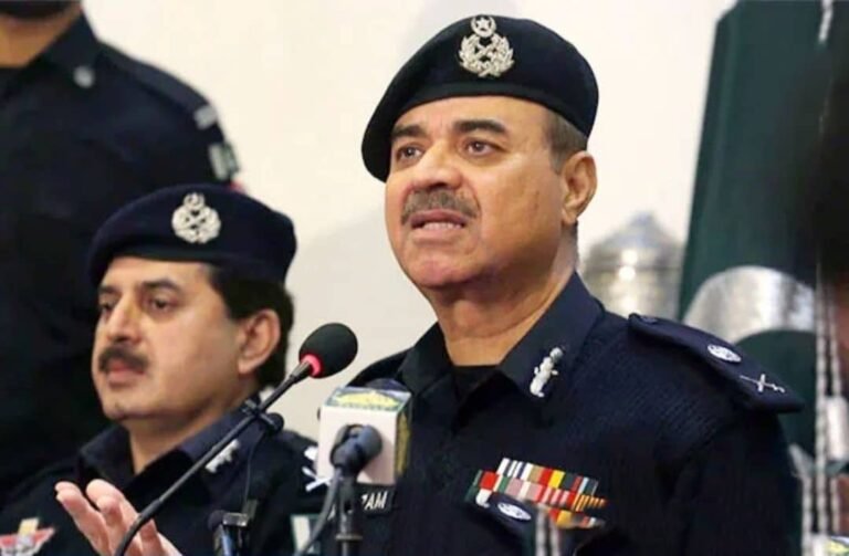 انصاري:د بلوچستان پولیس ټوپکې نه لري؛ خو مخالفین مو په هغو عصري وسلو سمبال دي چې له امریکا څخه په افغانستان کې پاتې شوي