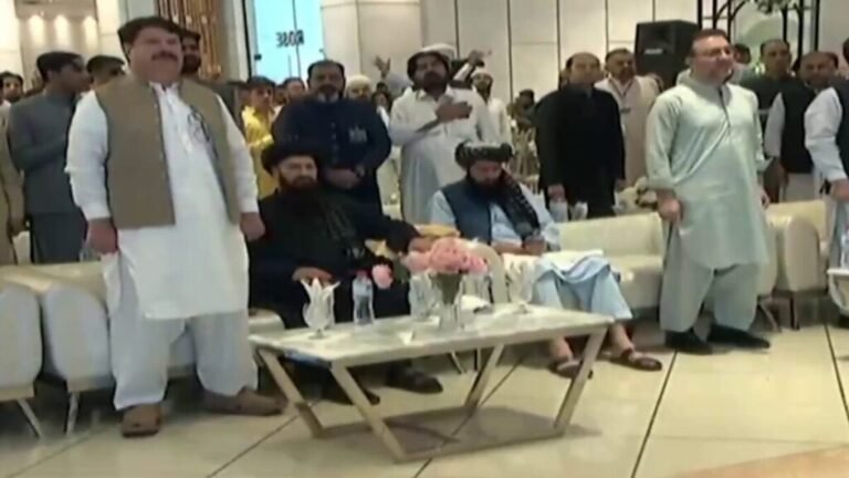 د پاکستان بهرنیو چارو وزارت؛د دغه هېواد ملي سرود ته د طالب سر قونسل نه درېدل په کلکو ټکو غندلي