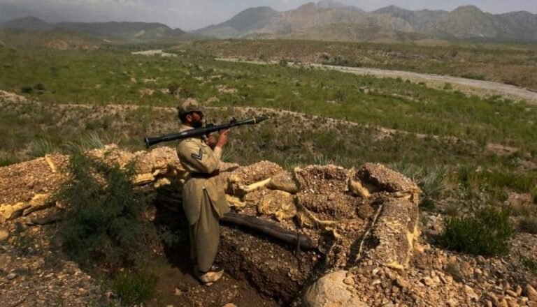 خوست کې؛د طالب سرتېرو او پاکستاني ځواکونو ترمنځ جګړه شوې