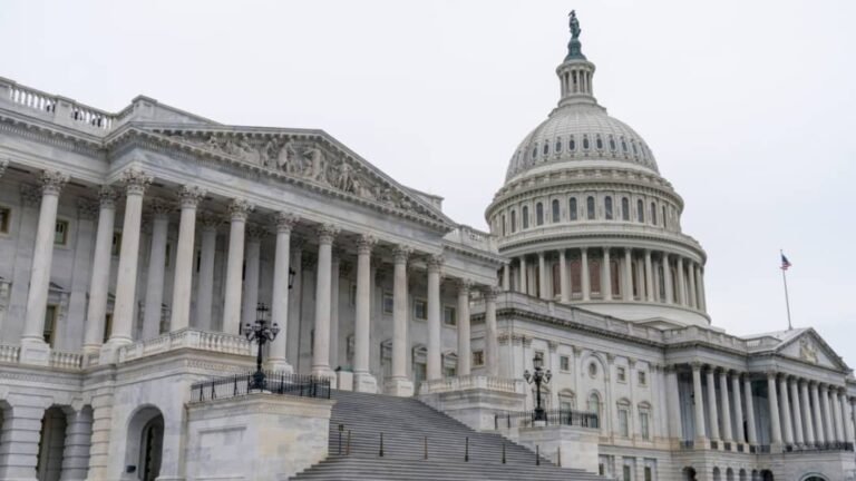 د امریکا جمهوري‌پال:افغانستان سره باید د امریکا مرستې بندې شي