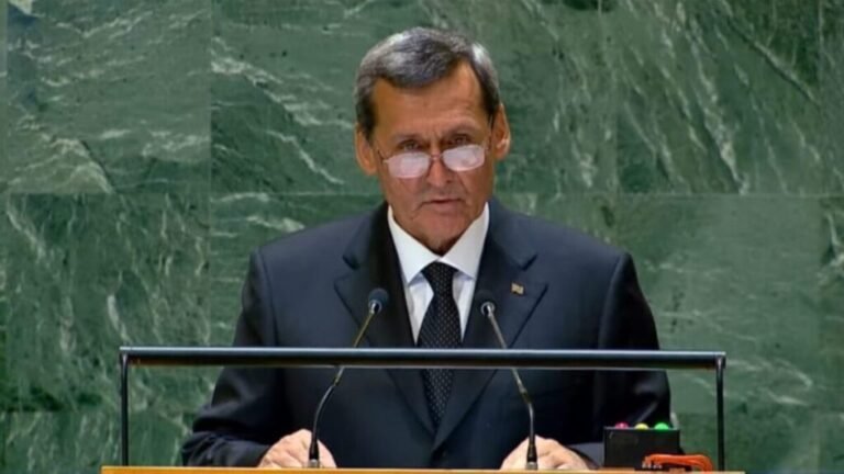 مرادوف:د سیمې ثبات لپاره باید افغانستان سره همکاري وشي