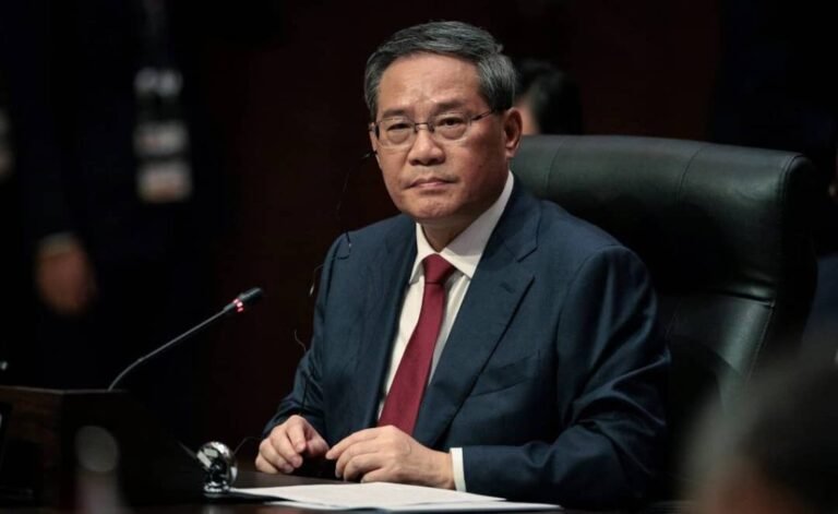 تر یوولس کاله ځنډ وروسته؛د چین لومړی وزیر پاکستان ته ولاړ