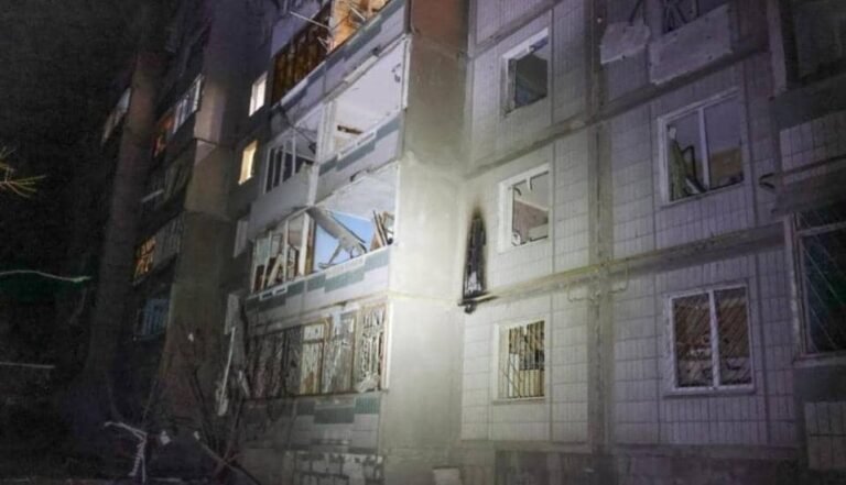 د اوکراین؛په خارکییف کې د روسیې په حملو کې ۱۳ تنو ته مرګ ژوبله اوښتې