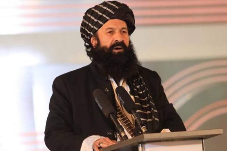 خلیل الرحمن حقاني:مهاجر افغانان دې د کوربه هېواد قوانینو ته درناوی وکړي