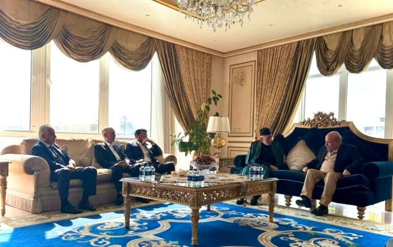 د طالبانو حکومت؛حامد کرزي ته عربي متحده اماراتو ته د تګ اجازه ورکړې