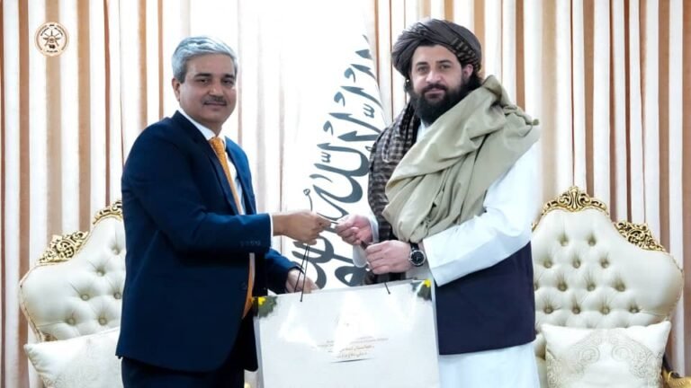 هندي پلاوي؛د طالبانو د دفاع وزیر مولوي یعقوب مجاهد سره کتلي