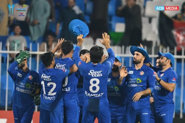 افغان کرکټ لوبډله؛نن له بنګله دېش سره د لوبې میدان ته ښکته کېږي