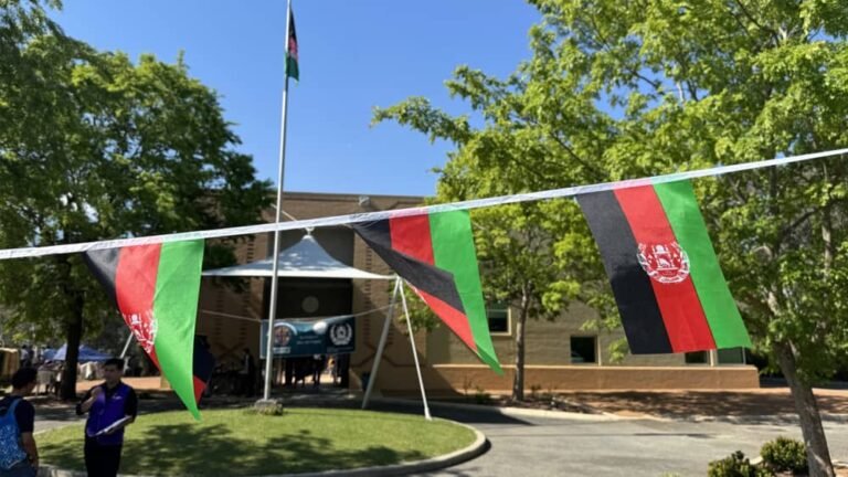 اسټرالیا کې افغان سفارت:زمونږ چارې په عادي ډول روانې دي