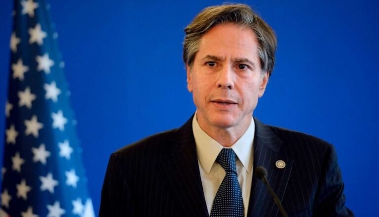 بلېنکن:اوکراین سره خپلو مرستو ته دوام ورکوو