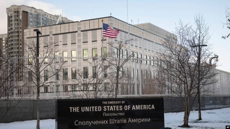 امریکا؛په کییف کې خپل سفارت د موقت وخت لپاره بند کړو