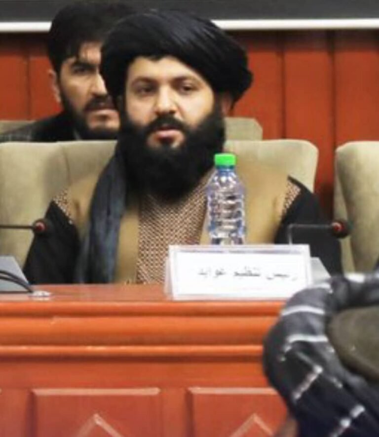 د شیخ هبت‌الله د فرمان څخه نافرماني؛ملا هدایت الله بدري خپل یو رئیس پدې خاطر بندي کړ، چې خپل اوښی یې پرځای وګماري