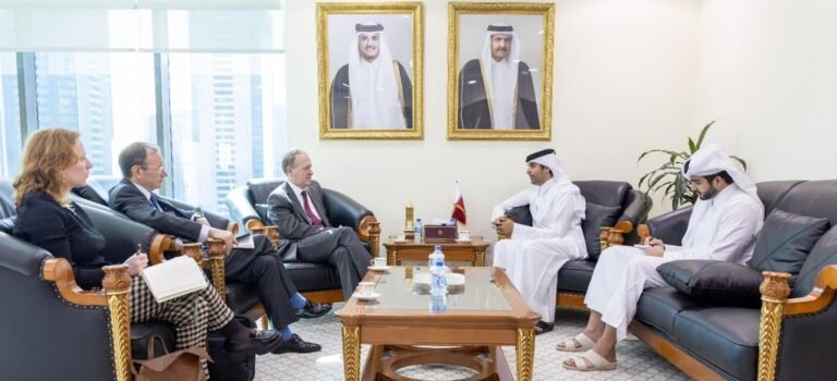 قطر او برېټانیا؛د افغانستان په اړه خبرې کړې