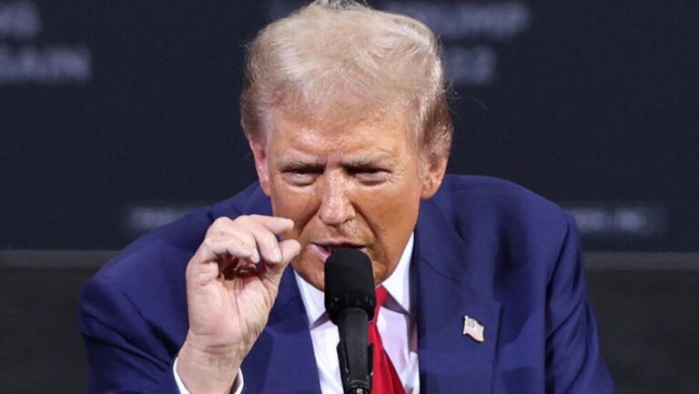 ډونالډ ټرمپ؛له افغانستانه د امریکایي ځواکونو وتلو کې د ښکېلو جنرالانو استعفاء غواړي