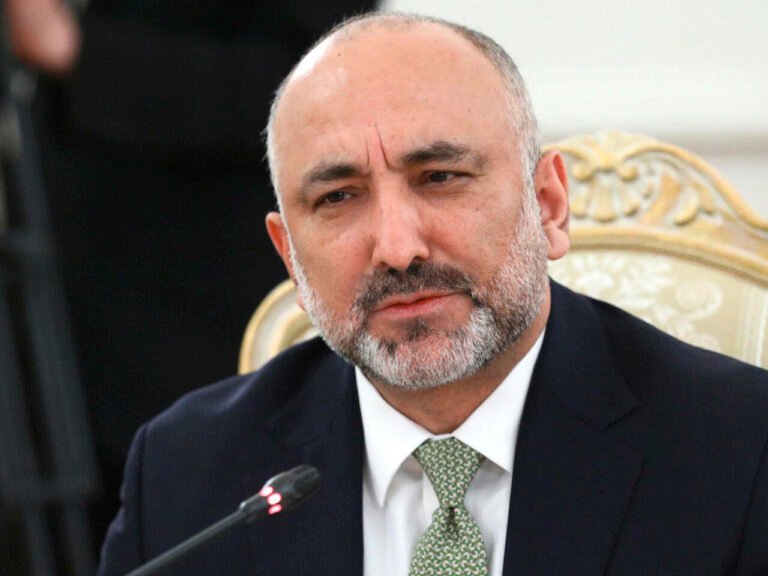 حنیف اتمر:د ښځو پر مخ د طبي انستیتوتونو تړل هیڅ دیني اړخ نه لري