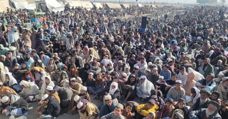 د چمن پرلت کوونکو؛د چمن-سپین بولدک د لارې تړل کېدو پرېکړه ځنډولې