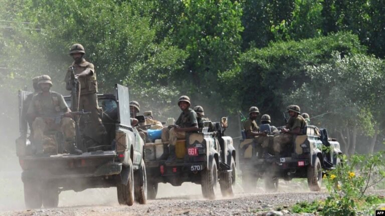 د پاکستان پوځ:خیبر پښتونخوا کې مو یو مهم قوماندان له اتو وسله والو سره یو ځای وواژه