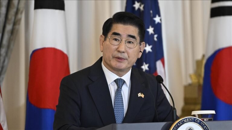 د سویلي کوریا حکومت؛د دغه هېواد پخوانی دفاع وزیر ونیوه