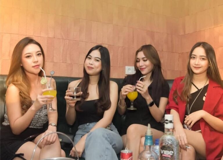 سوریه کې؛د شراب څکلو ځایونه او شپني کلبونه بېرته پرانېستل شول