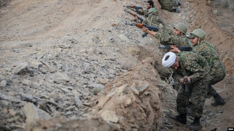 رویټرز:د لویدیځ یو دیپلومات وایي، کردان د شام التحریر پر وړاندې د مقابلې هڅه کوي