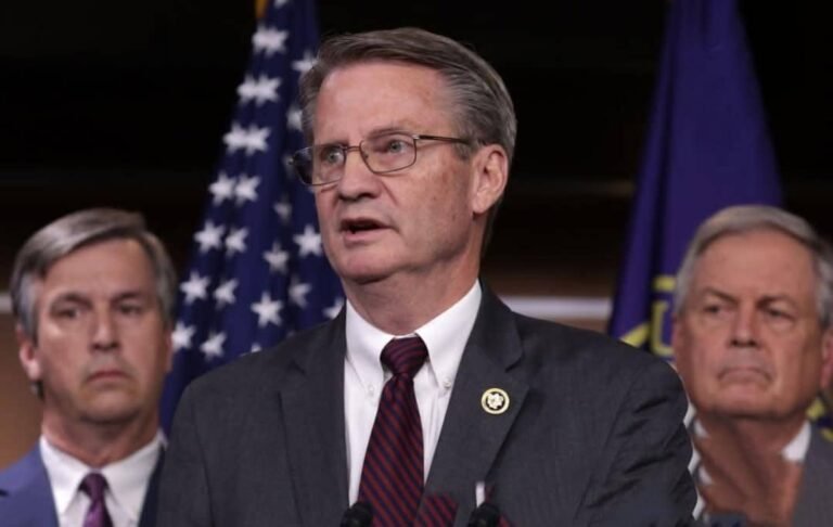 ټېم برچټ:د طالبانو پر وړاندې مقاومت شته؛ خو انتوني بلېنکن دا له پامه غورځولی