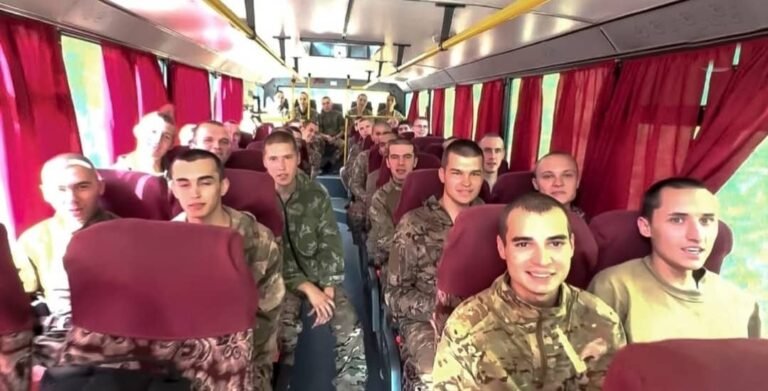 روسیې او اوکراین؛په جګړه کې اسیر بندیان یو بل سره تبادله کړل