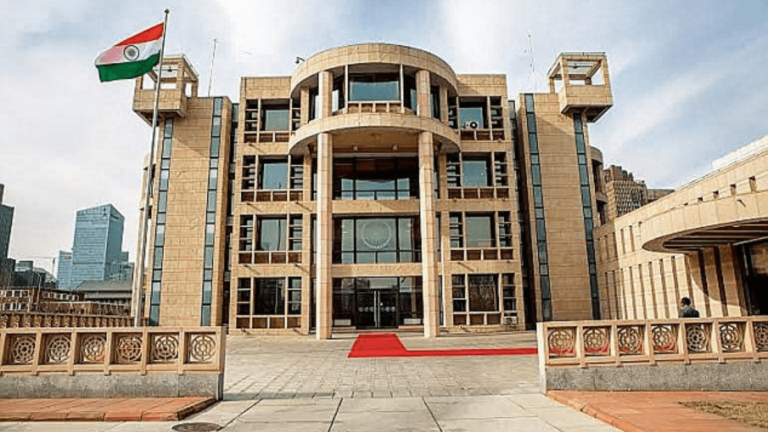 د کابل په شهر نو سیمه کې د هند سفارت ته څیرمه د چاودنې غږ اوریدل شوی