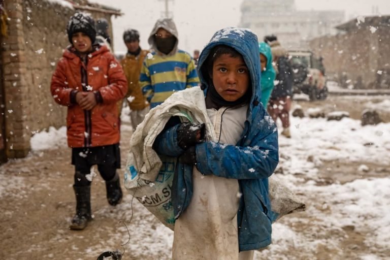 اوچا:افغانستان کې له خلکو سره د مرستې لپاره ۲۸۰ میلیونه ډالرو ته اړتیا ده