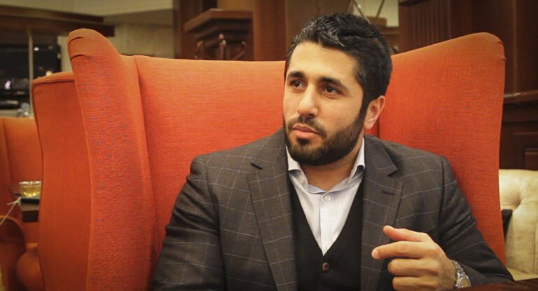 حبیب الرحمن حکمتیار:طالبان د خپل مشر امر د خدای امر ګڼي؛ خو نه پوهېږي، چې اسلامي تاریخ کې ډېر مشران د مخالفتونو له کبله له واک لرې شوي