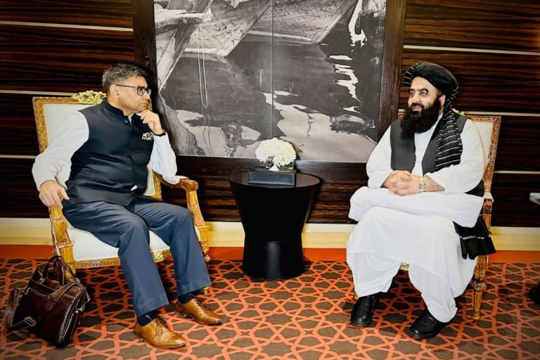 امیرخان متقي؛د هند د بهرنیو چارو وزارت مرستیال سره پر دوو اړخیزو اړیکو خبرې کړې