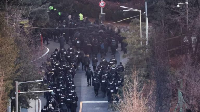 جنوبي کوریا؛د پرځېدلي حکومت ولسمشر یون سوک ونیول شو