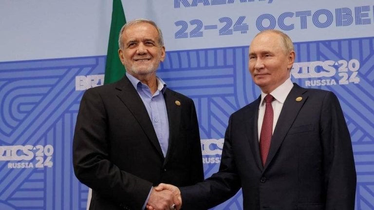 مسعود پزشکیان؛له ولادیمیر پوتین سره افغانستان کې د سولې پر ټینګښټ غږېدلی