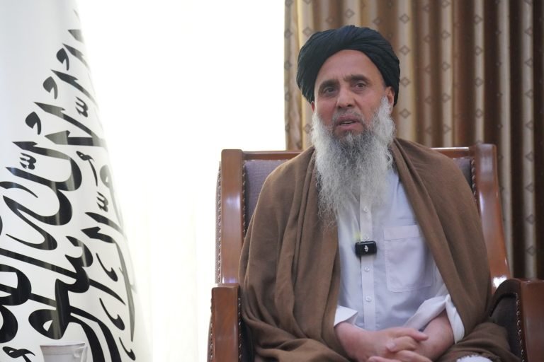 له امریکا سره بندي افغان؛خان محمد د امریکايي وګړو په تبادله کې ازاد او هېواد ته را لېږدول شوی