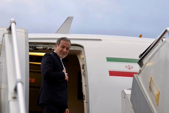 د ایران د بهرنیو چارو وزیر؛عباس عراقچي نن سهار کابل ته را ورسېد د ایران د بهرنیو چارو وزیر؛عباس عراقچي نن سهار کابل ته را ورسېد