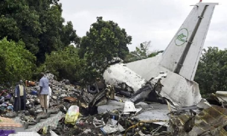 جنوبي سوډان؛د یوې الوتکې د نسکورېدو پېښه کې ۱۸ کسان مړه شوي