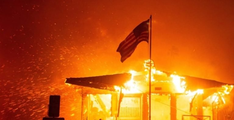 لاس انجلس؛امریکایي چارواکو د چټکو بادونو د راتلو له کبله د اور د شدت یادونه کړې