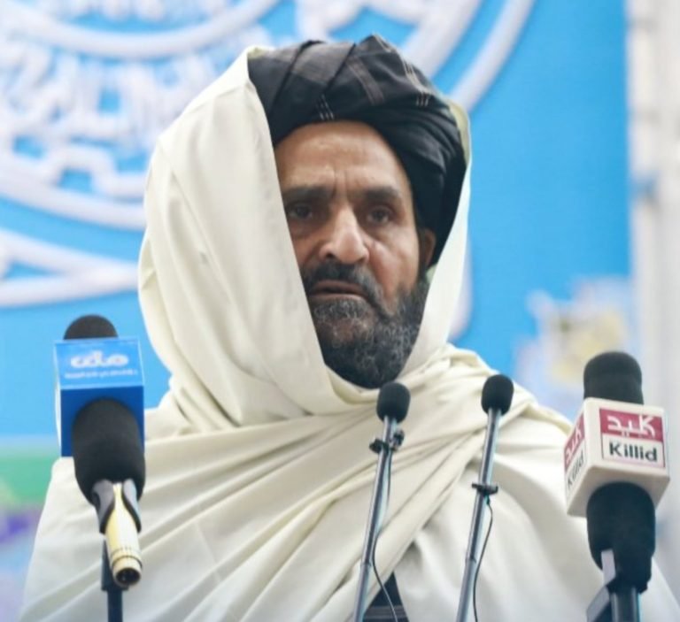 ملا عبدالغني برادر:افغانستان د اوبو پراخې ذخیرې لري؛ خو مسلکي او ملي چلند ورسره نه دی شوی