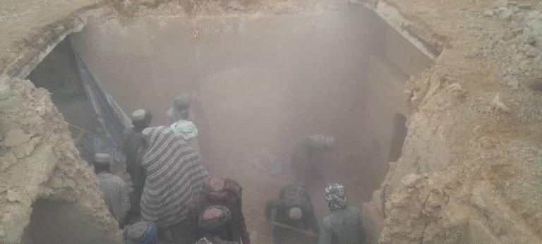 فراه؛په ګلستان ولسوالۍ کې د پخوانۍ ناچاودې مرمۍ د چاودنې له کبله دوه تنه وژل شوي