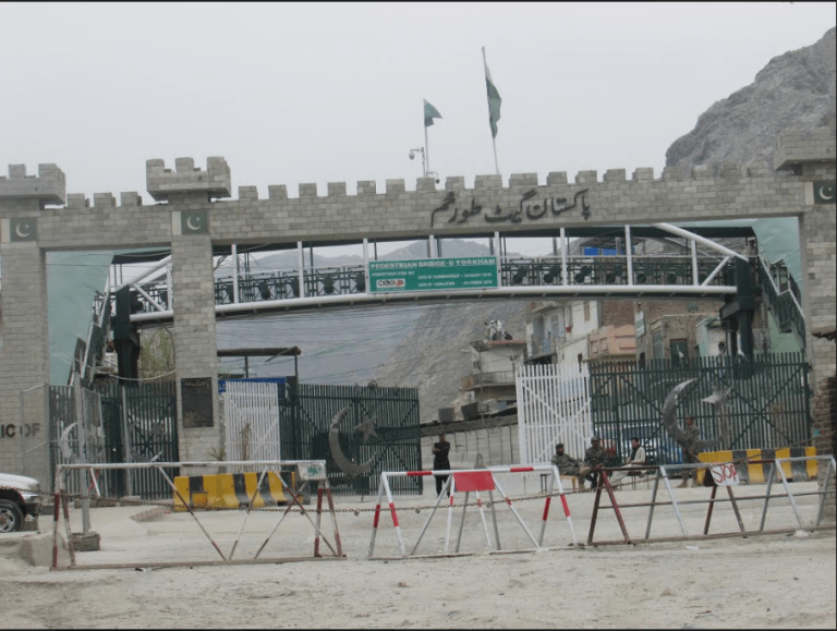 سرچینې:د تورخم دروازه د درېیمې ورځې لپاره هم تړل شوې