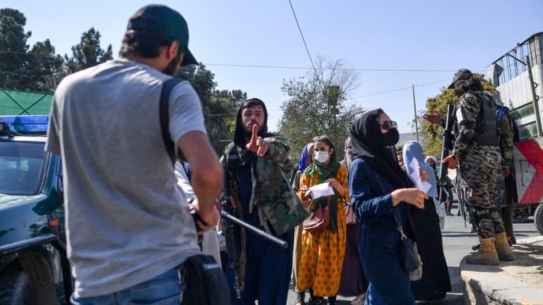 د کب۲۷مه؛د خبریالانو ملي ورځ؛ خو افغان خبریالان لاهم له ګڼو ستونزو سره مخ دي