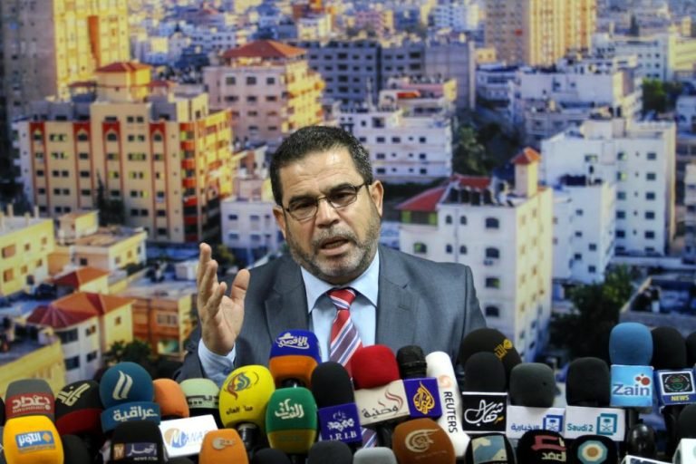 غزه؛د حماس ډلې سیاسي مشر صلاح البردویل او د هغه مېرمن د اسراییل په هوایي برید کې وژل شوې