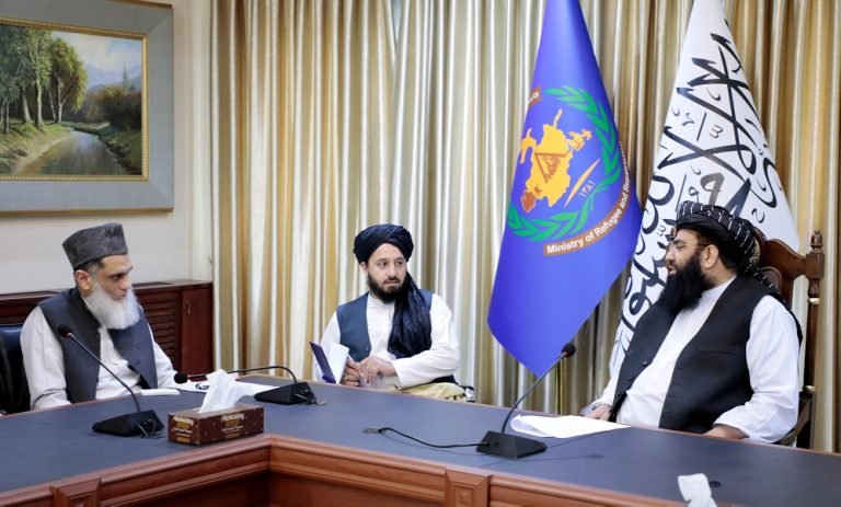 مولوي عبدالکبیر:د تورخم دروازې تړل، جګړه او تاوتریخوالی د ستونزو حل نه‌ دی