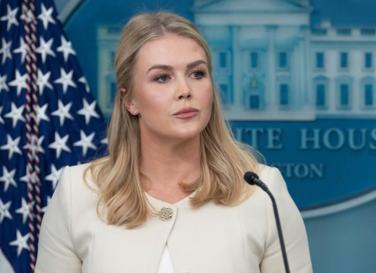 سپینه ماڼۍ:ولسمشر ټرمپ د جنسیت په مسله کې جدي دی