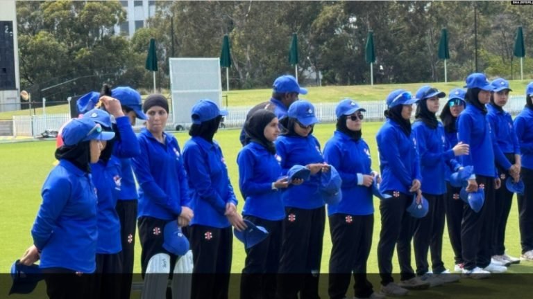 د کرکټ نړیواله شورا:د افغان ښځینه کرېکټ لپاره ځانګړې کاري ډله جوړوو