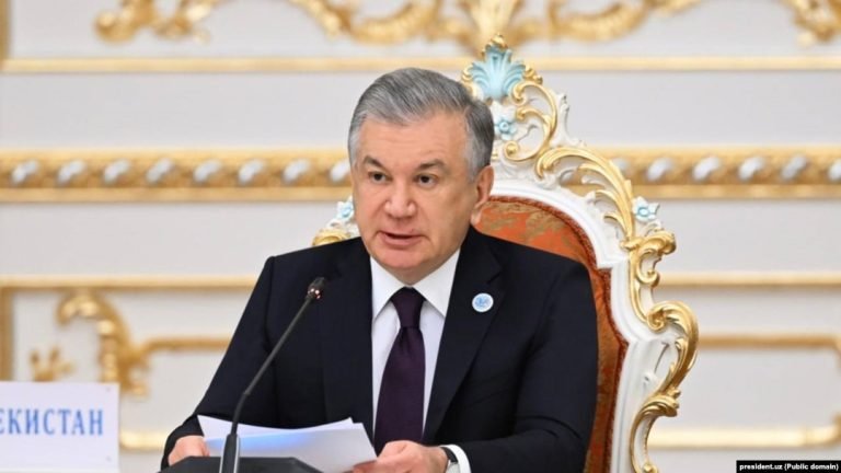 شوکت میرضیایف:افغانستان باید له نړیوالې انزوا وژغورل شي