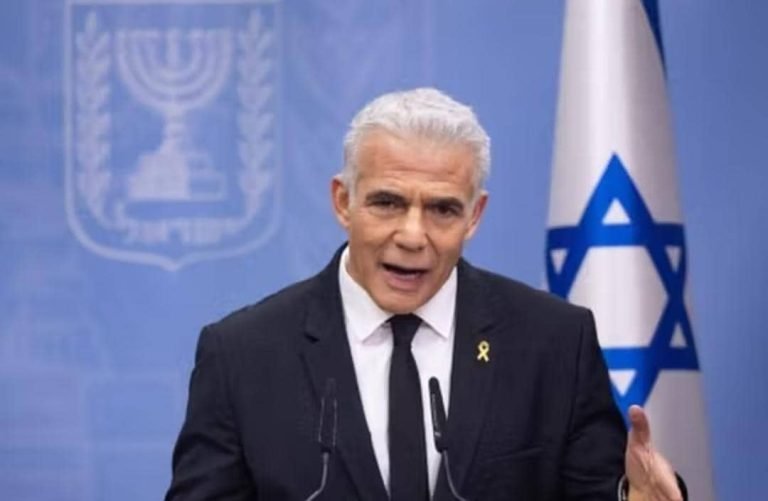 یائیر لاپید:د ایران د تېلو پر فابریکو برید باید مخکې شوی وای؛ خو نتانیاهو وډار شو