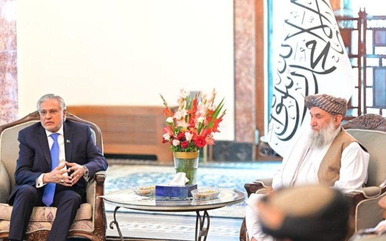 اسحاق ډار؛د طالبانو حکومت له رییس الوزرا سره کتلي